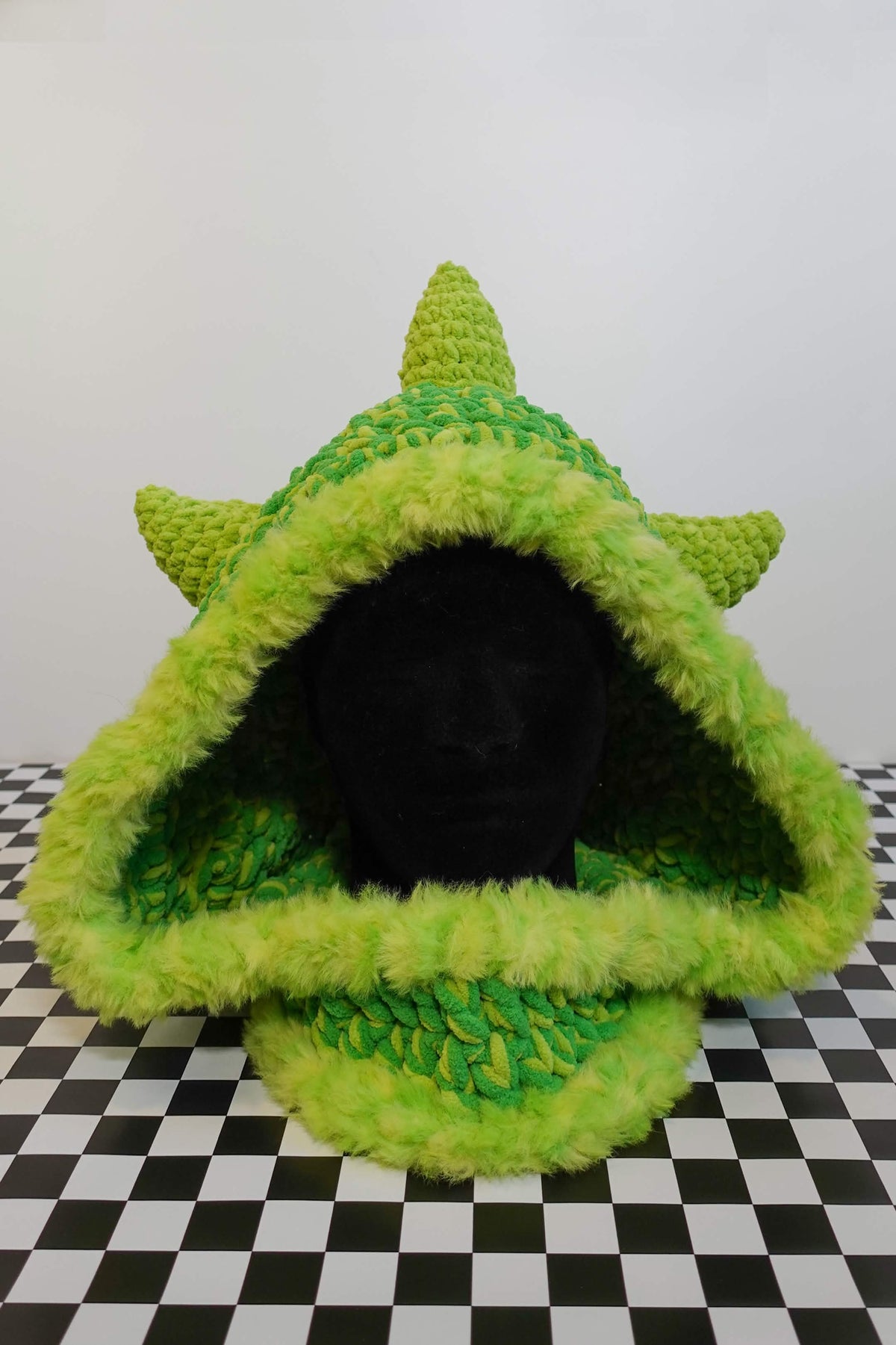 Handmade crochet dino spike rave hood with chunky plush spikes and faux-fur trim – Knotty Things